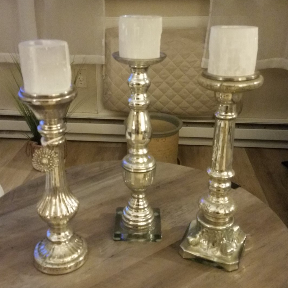 NWT 3 PILAR CANDLE HOLDERS